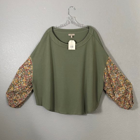 Wonderly Tops - Wonderly Curvy 1X Green Floral Drop Shoulder Puff Sleeves Pull Over Top
